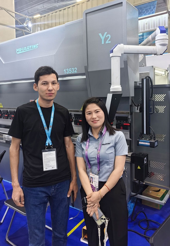 Signing Ceremony for The Hydraulic Press Brake